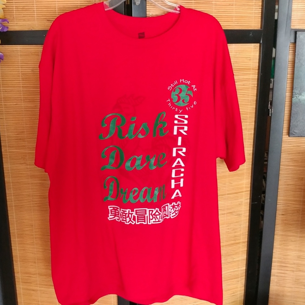 SRIRACHA Factory 35th Anniversary graphic tee 2XL